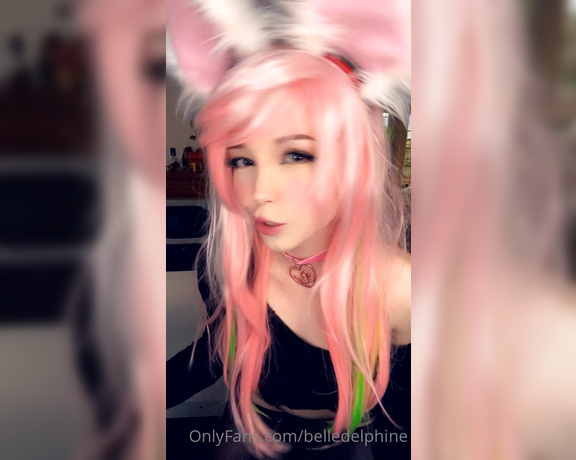 Belle Delphine aka Belledelphine OnlyFans - Me trying to get a good video of me dancing, idk why but i just thought id post them all here lmao 3