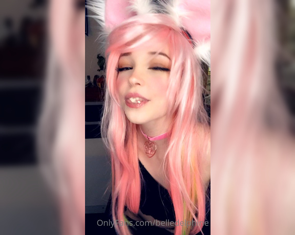 Belle Delphine aka Belledelphine OnlyFans - Me trying to get a good video of me dancing, idk why but i just thought id post them all here lmao 3