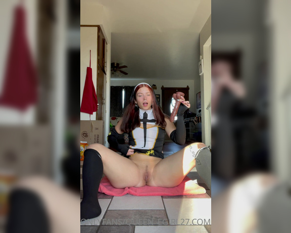 Queen_D aka Queen_egirl27 OnlyFans - Here’s a video I don’t do very often switching reverse riding between my BWC dildo and my BBC dild