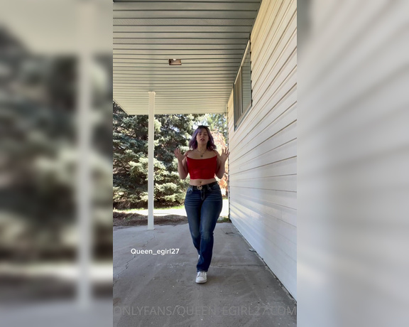 Queen_D aka Queen_egirl27 OnlyFans - I just really like teasing you guys sometimes my jeans looked so good on me today and the sun was