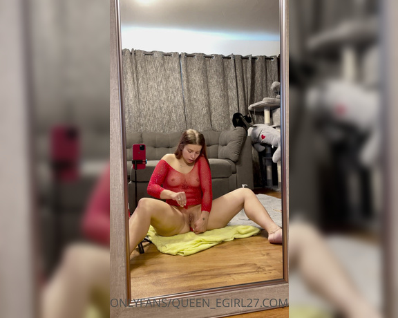 Queen_D aka Queen_egirl27 OnlyFans - I got a new mirror (but onlyfans isn’t leaving, I just can’t post these type of videos anymore I’m