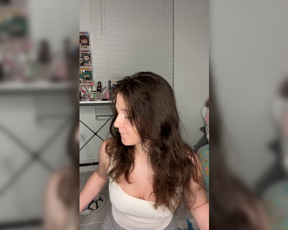 Alana Rose aka Alanarose8 OnlyFans - Decided to post my first ever stream from last night for those who couldnt make it since it was  1
