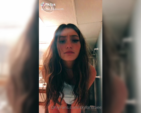 Skylar aka Skylarxraee OnlyFans - Missing my old tiktok, here’s some videos of me you’ve probably never seen! 6