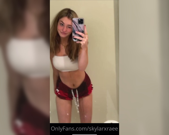 Skylar aka Skylarxraee OnlyFans - If you wanna see the rest of this super sexy tiktok tip $25 (I go totally nude in the next part of
