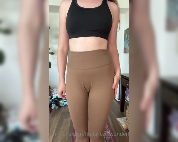 Alice aka Findaliceinwonderland OnlyFans - More yoga pants