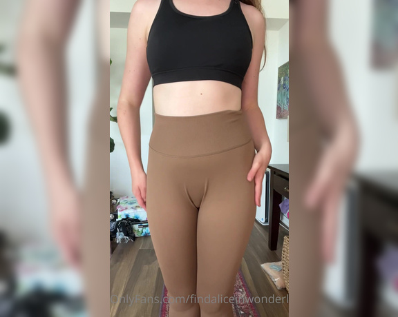 Alice aka Findaliceinwonderland OnlyFans - More yoga pants