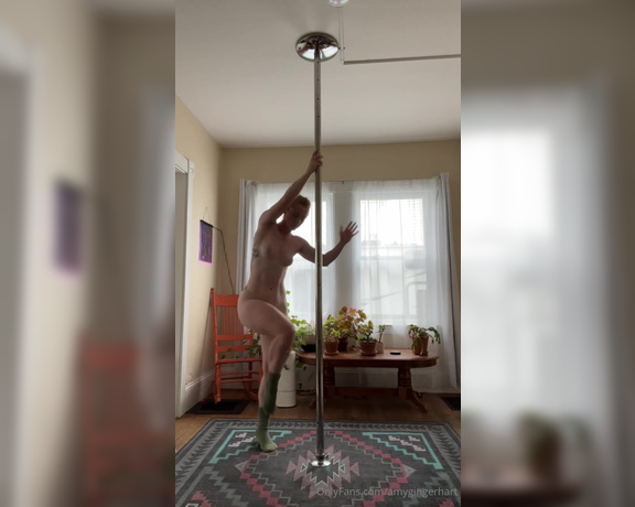 Amy Hart aka Amygingerhart OnlyFans - Set up my pole for the first time in ages so I can make choreography at home for my classes Couldn’