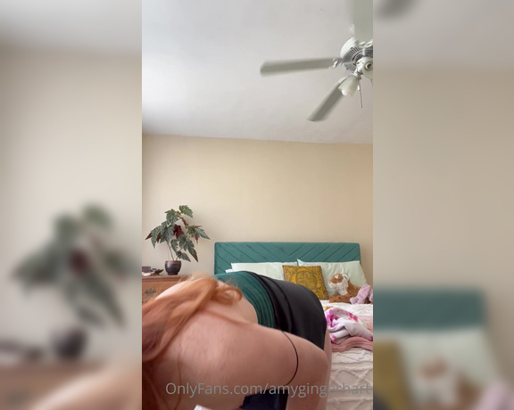 Amy Hart aka Amygingerhart OnlyFans - It was too easy to get four fingers in