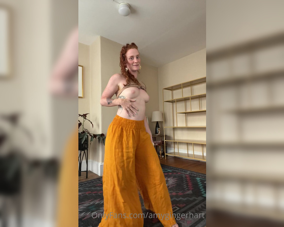 Amy Hart aka Amygingerhart OnlyFans - Happy dance )