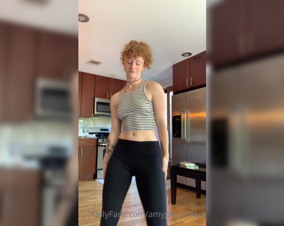 Amy Hart aka Amygingerhart OnlyFans - Suddenly summer is here! Makes me wanna groove