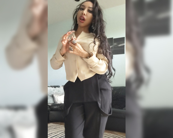 Anakaliyah OnlyFans - 5d953ef00b9838db4e540