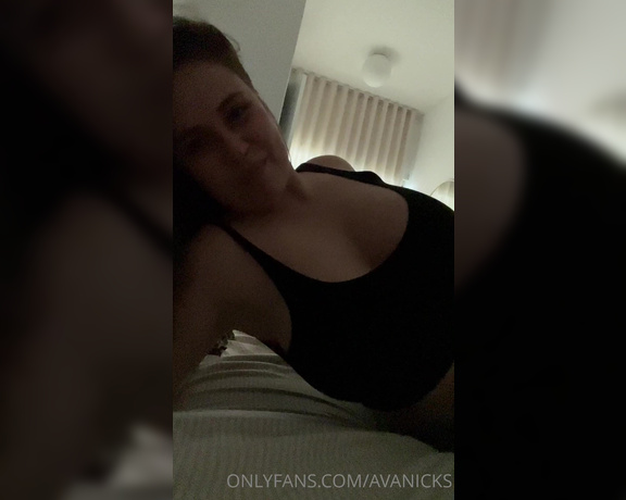 Ava Nicks aka Avanicks OnlyFans - Morningggg come back to bed and skip work for my tits
