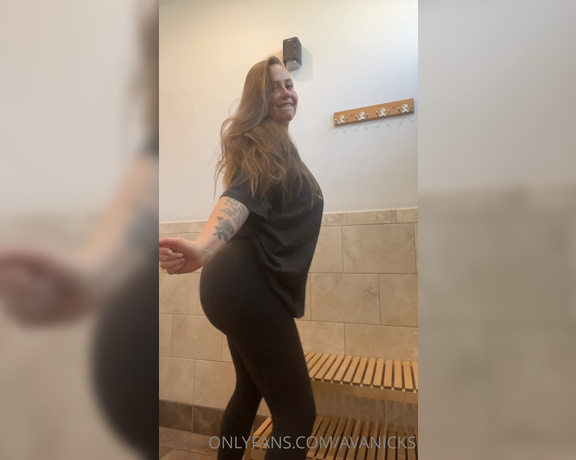 Ava Nicks aka Avanicks OnlyFans - I just shake my ass when I’m halfway through a sweaty workout