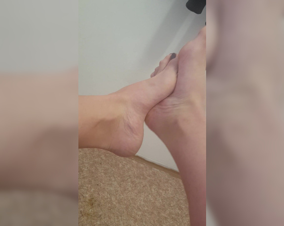 Cathy Heaven aka Cathyheaven OnlyFans - My feet as requested