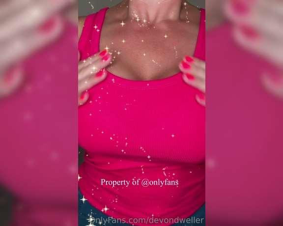 Lisa aka Devondweller OnlyFans - Free the nip Friday