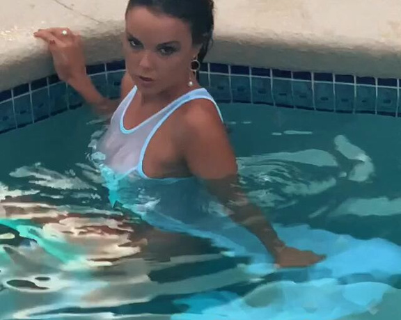 Dillion Harper aka Dillionharper OnlyFans - Just a clip I worked on What do you think baby Happy Sunday night