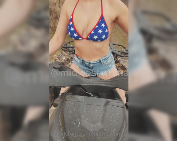 Emma Claire aka Midwestemma OnlyFans - Some OnlyFans girls buy designer purses with their earnings Some girls buy ATVs, puppies, and hay