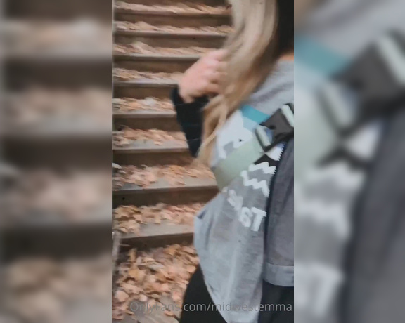 Emma Claire aka Midwestemma OnlyFans - Public flashing