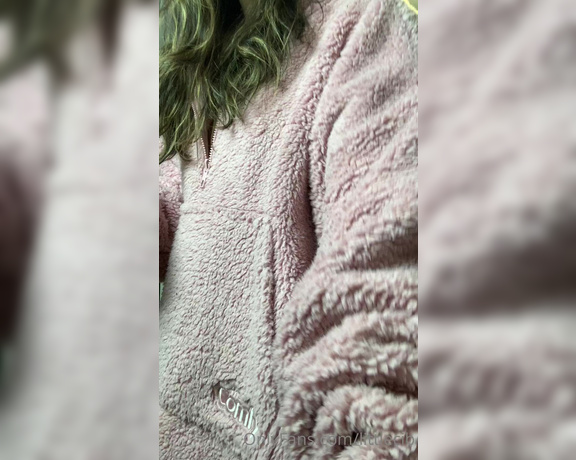 Littlecib OnlyFans - Love being all cozy in the morning