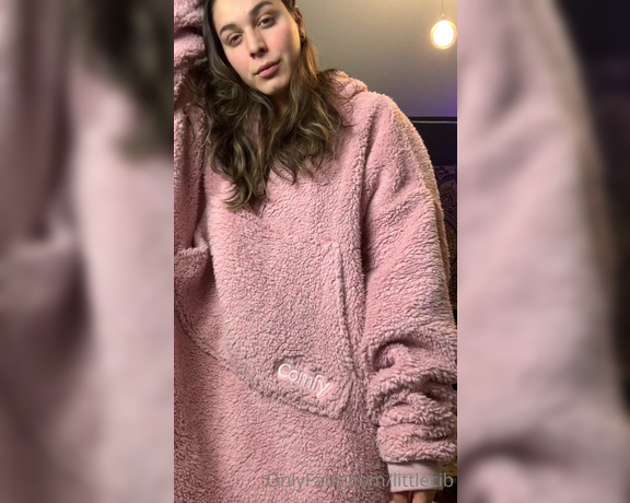 Littlecib OnlyFans - Love being all cozy in the morning