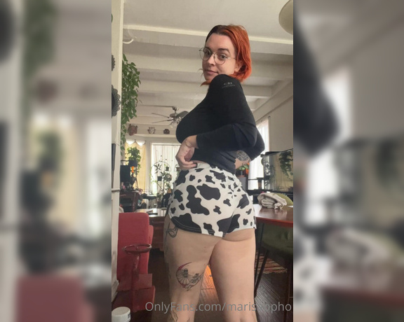 Mari Sappho aka Marisappho OnlyFans - Here’s some thick thigh and booty appreciation! I’ve been struggling with my self image and marketin