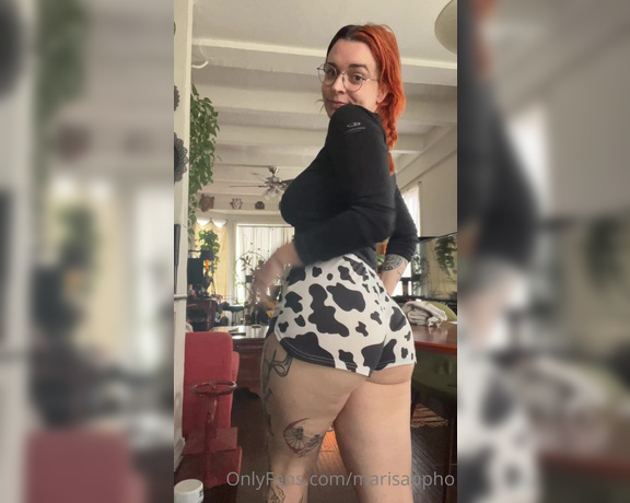 Mari Sappho aka Marisappho OnlyFans - Here’s some thick thigh and booty appreciation! I’ve been struggling with my self image and marketin