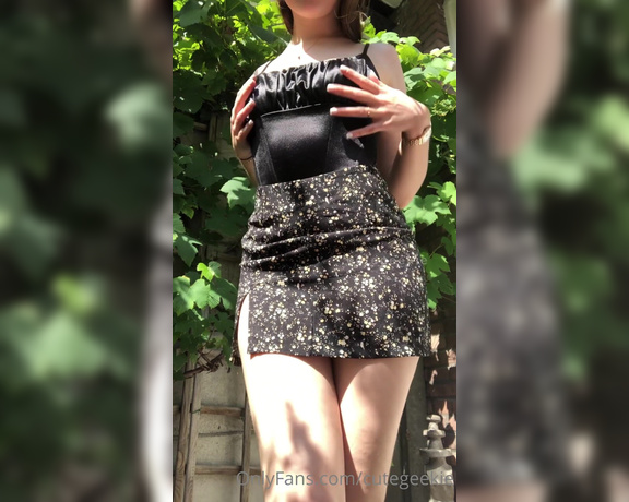 Cutegeekie OnlyFans - Sunny weather == skirts