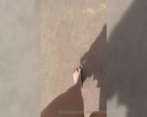 Adorezee Footjob OnlyFans - Beach week!