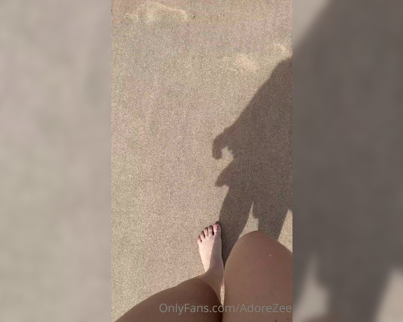 Adorezee Footjob OnlyFans - Beach week!