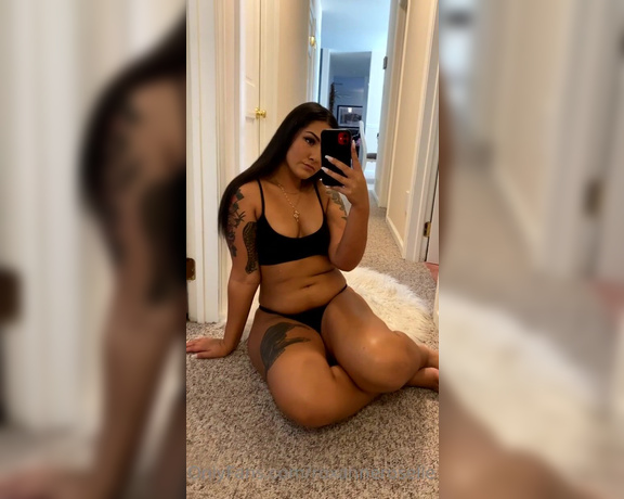 Roxanneroselle - OnlyFans Video 4