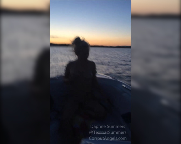 Daphne Summers Sexy Silhouette On The Boat Vip Pussy Com