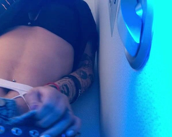Ashleejuliet Masturbating In Airplane Bathroom