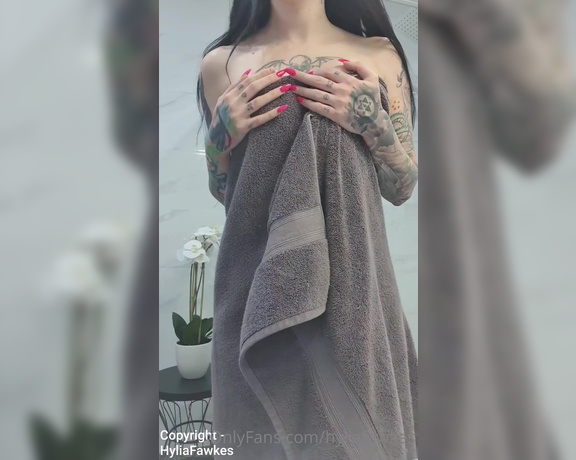 Hylia Fawkes aka Hyliafawkes OnlyFans - Just sent a hot video to your DM wanna see the rest Unlock it baby I know you want to