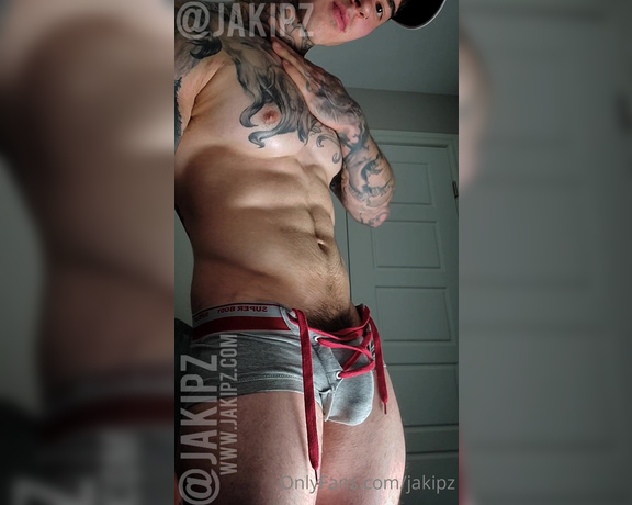 Jakipz OnlyFans - I had LOADS of requests for more oil since I sent out an oiled up bubble butt exclusive a few weeks