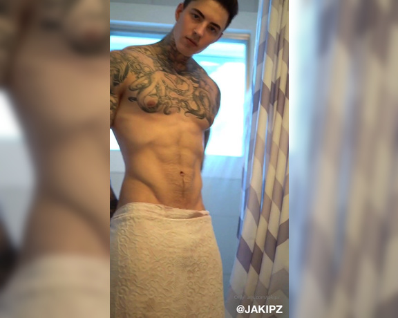 Jakipz OnlyFans - Hey I just heard I was the most liked guy on @OnlyXXXGuys for 2019, so thankyou so much !