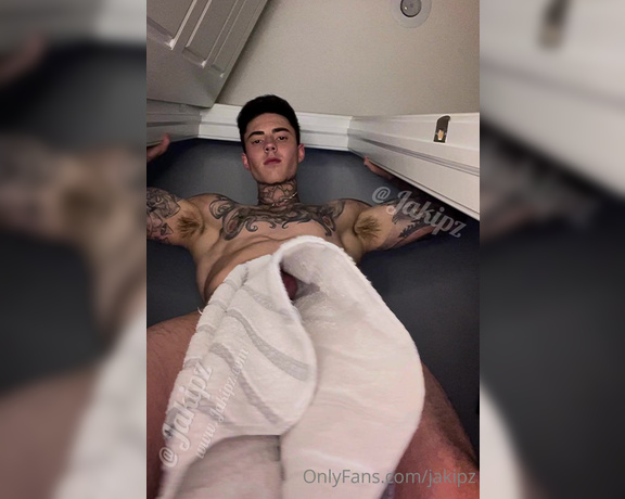 Jakipz OnlyFans - Post shower jerkoff & role play till I cum all over you  Dirty talking, spit, degrading, armpits