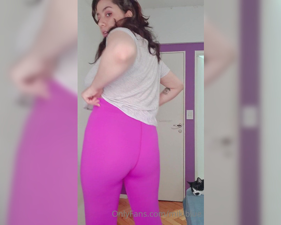 Miki blue aka Mikiblue OnlyFans - [500] Idk why I thought they were called sit ups instead of squats but please bear with me here A k