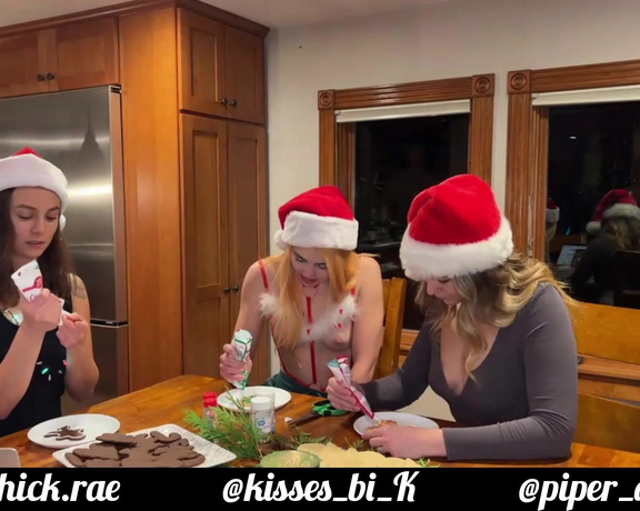 Piper Quinn OnlyFans aka Piper_quinn - Now that everyone is verified, I can share the highlights from our Christmas party livestream! The q