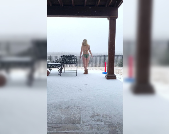 Rachel Jade OnlyFans aka Xrxceegxrlx - Update from Texas it’s cold 2
