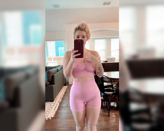 Rachel Jade OnlyFans aka Xrxceegxrlx - Are you ready for the weekend Got my last workout in for the week and now I can start drinking