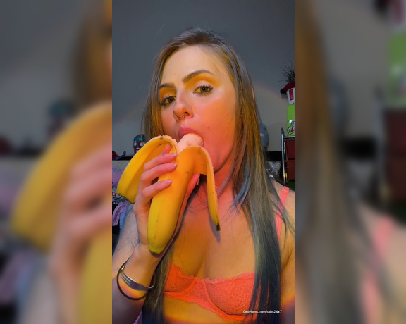 Tabby Ridiman onlyfans - Tabs24x7 OnlyFans - I can never eat a banana and not get turned on now thanks to this bj vid I did This was last mo