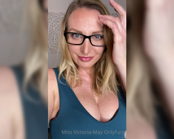 Victoria Peach  aka Victoria_peach OnlyFans - Who’s ready to get naughty