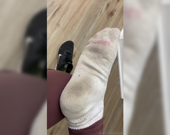 Ivory Soles aka Ivorysoles OnlyFans - 65 miles & 9+ hours worn