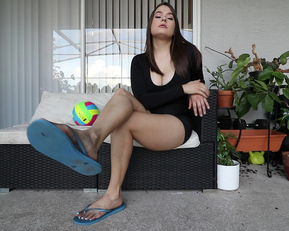 Ivory Soles aka Ivorysoles OnlyFans - Ivorys Ball Game, all im saying is dont let your ball come over my fenceline or ill have yours