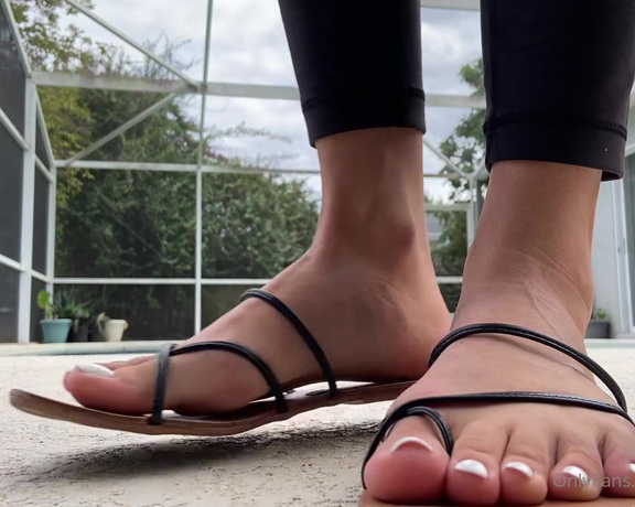 Ivory Soles aka Ivorysoles OnlyFans - Thin little flip flops These are super hard and make a very distinct popping slapping sound They b
