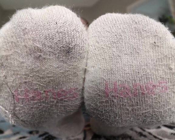Ivory Soles aka Ivorysoles OnlyFans - Sock Smother Training Worshiping my socks after the gym is only entertaining for so long for me Iv