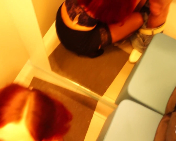 Jenny Young - Blowjob and sex with redhair beauty in the shopping centre's dressing room