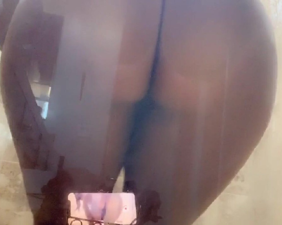 Alvajay OnlyFans - Here’s a shower clip for you zaddy, tip me papi