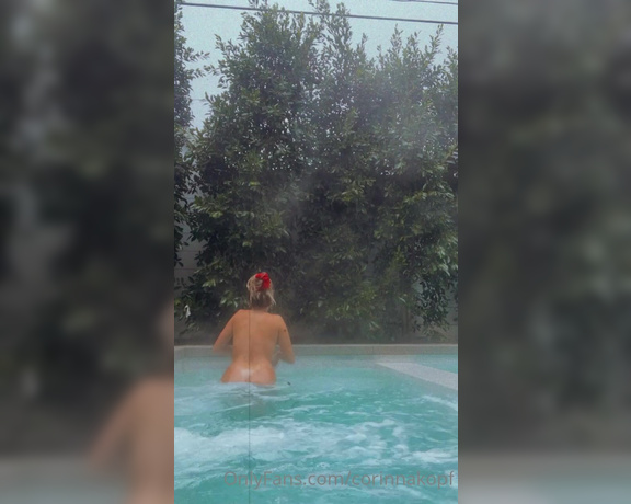 Corinna Kopf aka Corinnakopf OnlyFans - Come skinny dipping with me