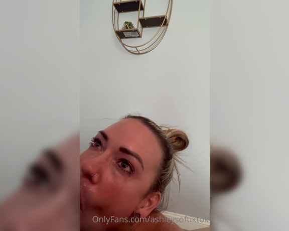 The Ashleys aka Ashleysoftiktok OnlyFans - A lot of you have been asking for more spit and a sloppy blowjob, so I made one for you My eyes wat